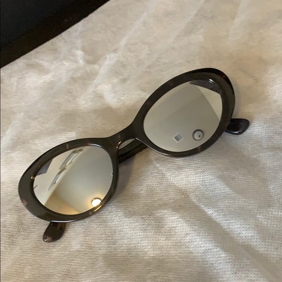 Lucky Brand Accessories - Lucky Brand cat sunglasses